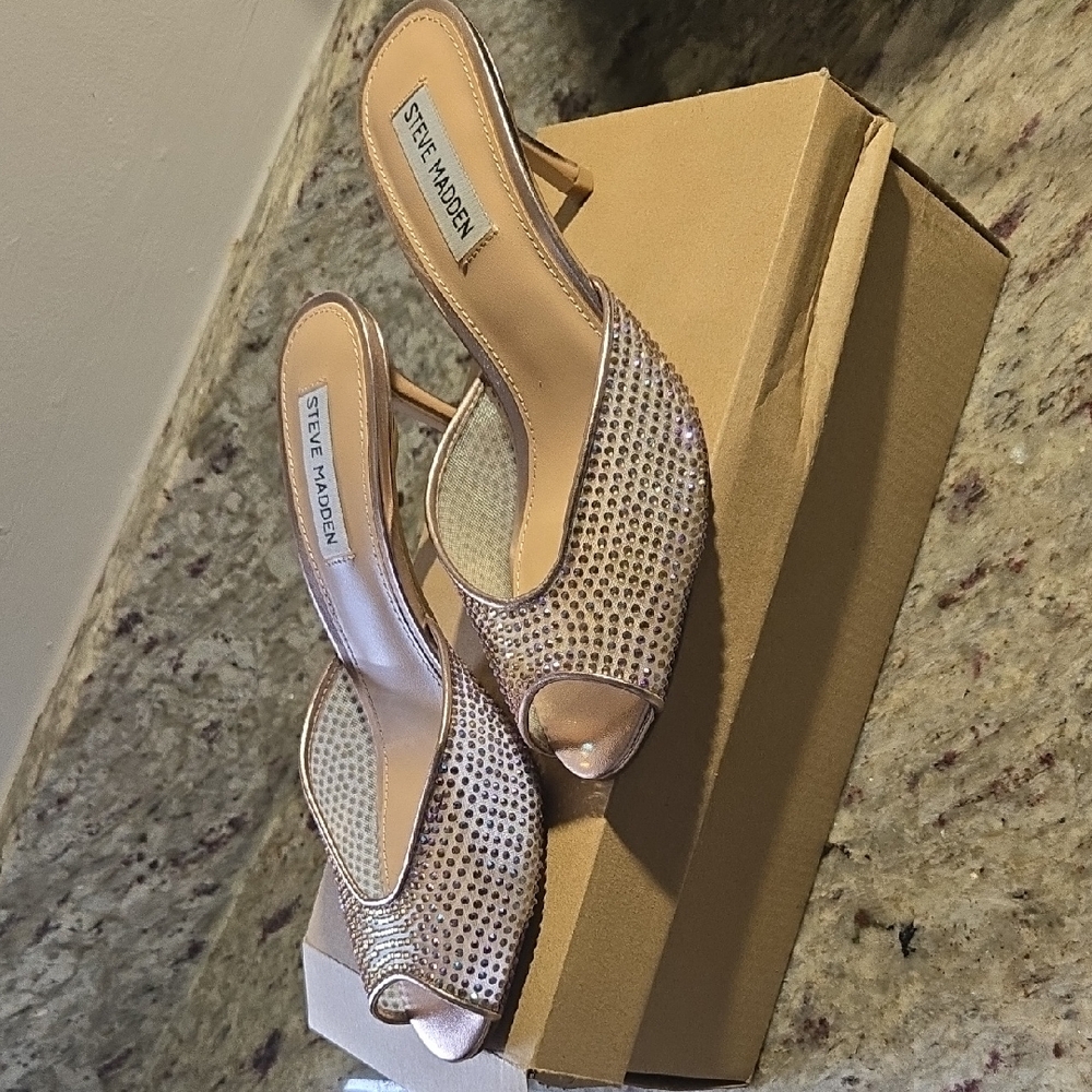 Steve Madden Glittering Gold Peep-Toe Heels